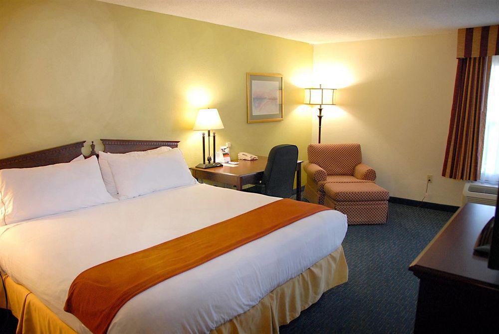 Hotel La Quinta By Wyndham Jonesboro Esterno foto